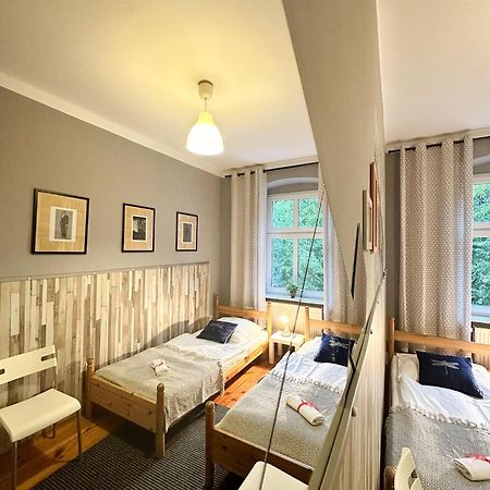 Explorer B&B Old Town Rooms & Apartment #Don'T Be A Tourist, Be An Explorer! ポズナン エクステリア 写真