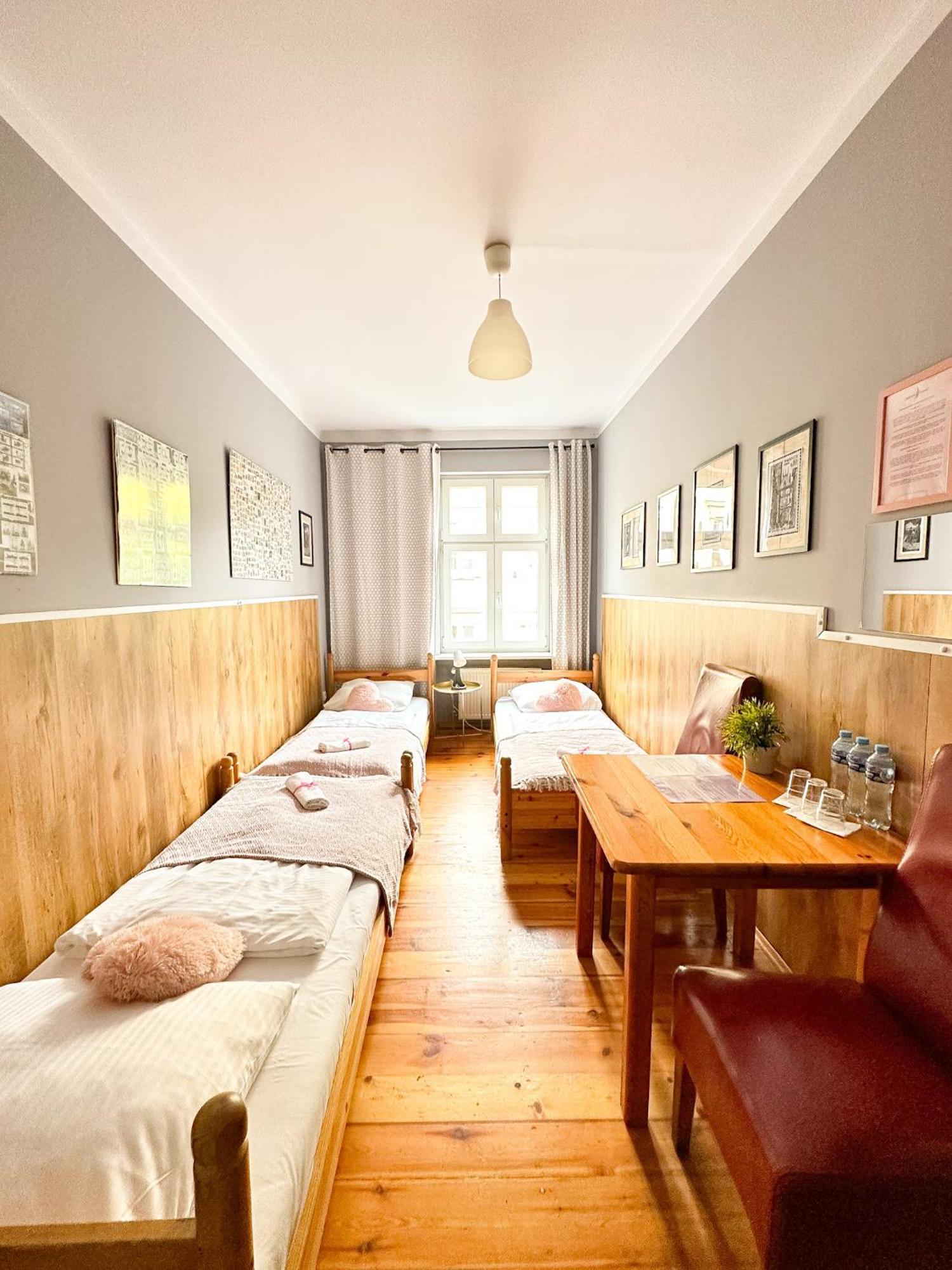 Explorer B&B Old Town Rooms & Apartment #Don'T Be A Tourist, Be An Explorer! ポズナン エクステリア 写真