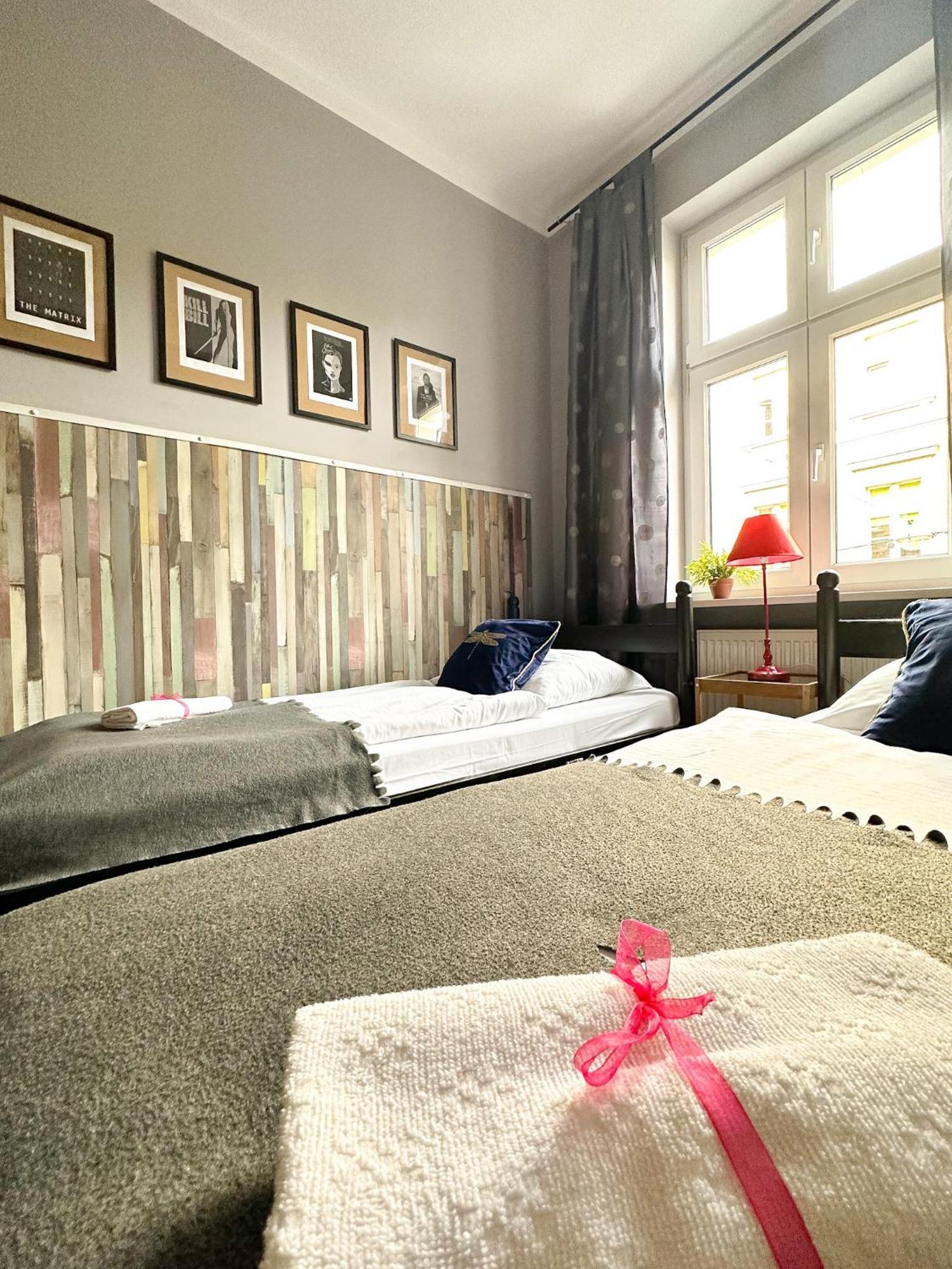 Explorer B&B Old Town Rooms & Apartment #Don'T Be A Tourist, Be An Explorer! ポズナン エクステリア 写真