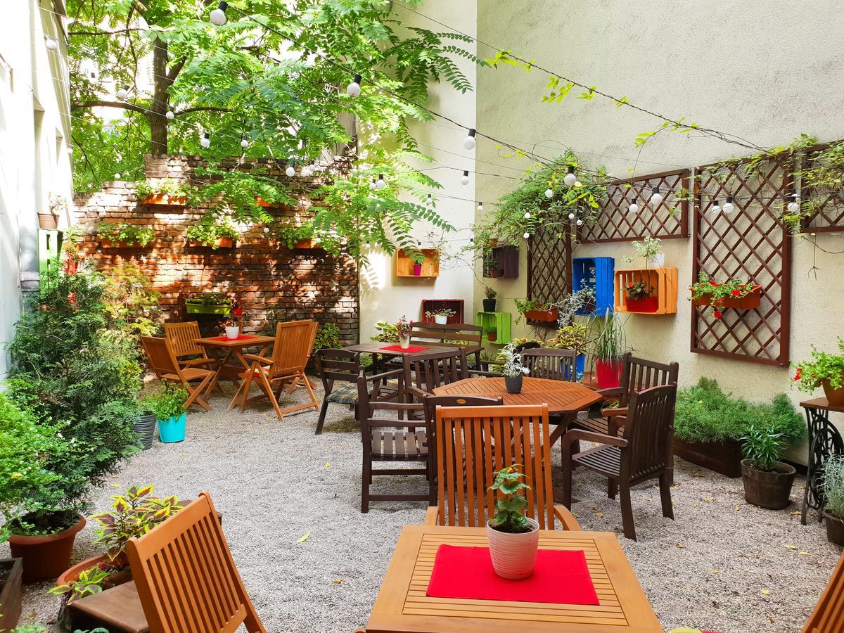 Explorer B&B Old Town Rooms & Apartment #Don'T Be A Tourist, Be An Explorer! ポズナン エクステリア 写真