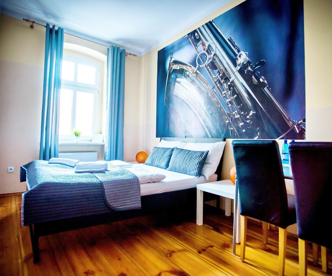 Explorer B&B Old Town Rooms & Apartment #Don'T Be A Tourist, Be An Explorer! ポズナン エクステリア 写真