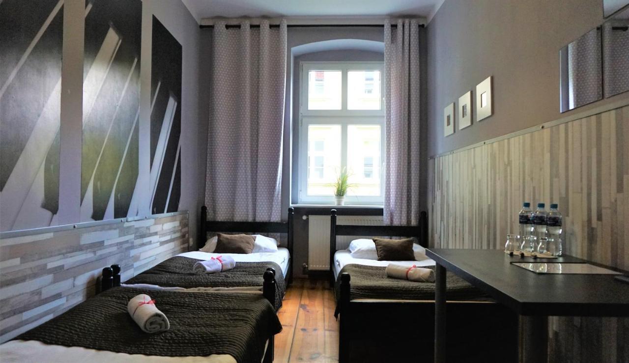 Explorer B&B Old Town Rooms & Apartment #Don'T Be A Tourist, Be An Explorer! ポズナン エクステリア 写真